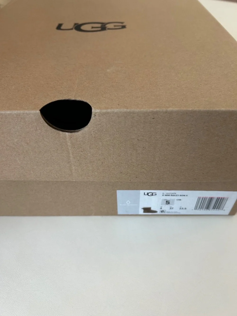 UGG Mini Bailey Bow boots(NWT)